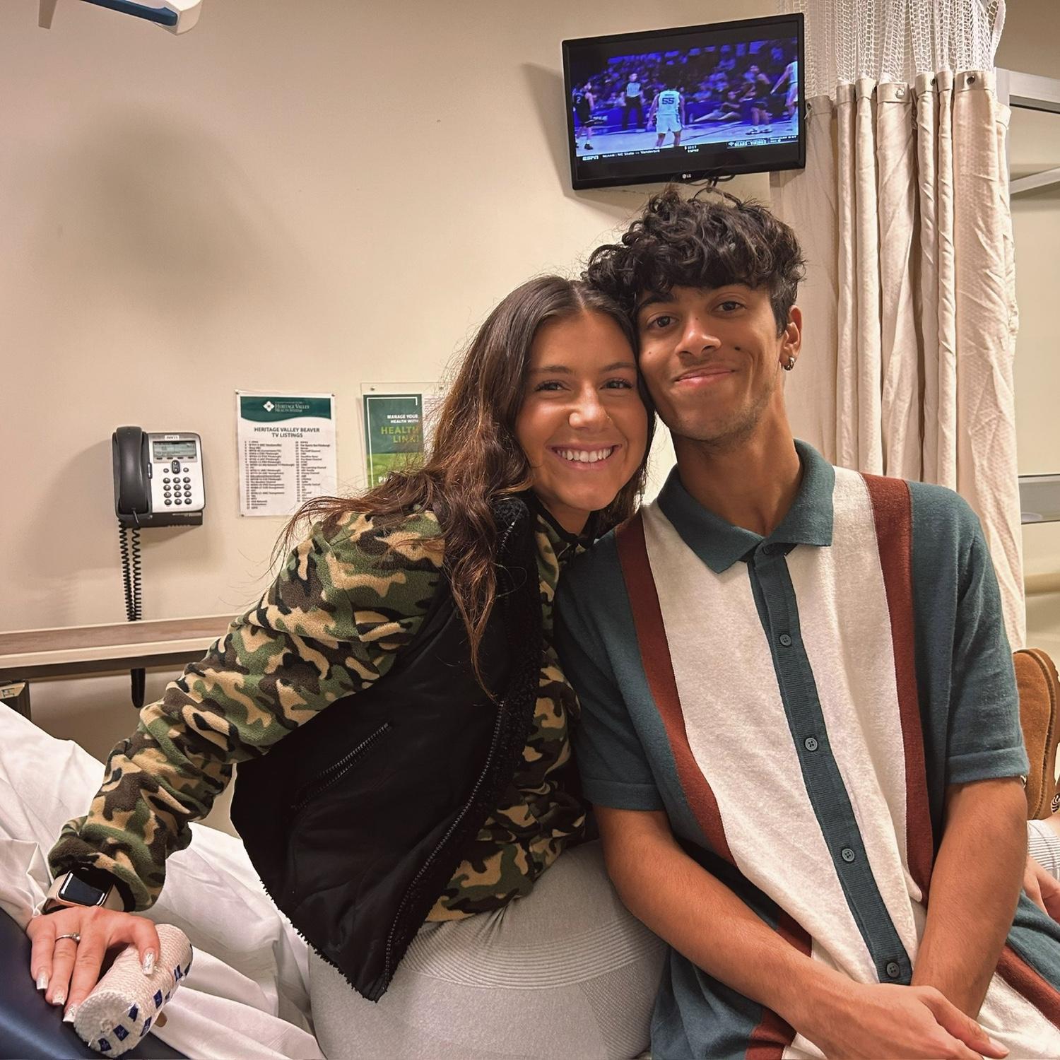 We went to the ER ON Thanksgiving day when I tore my acl, so here’s the pic. 🫣