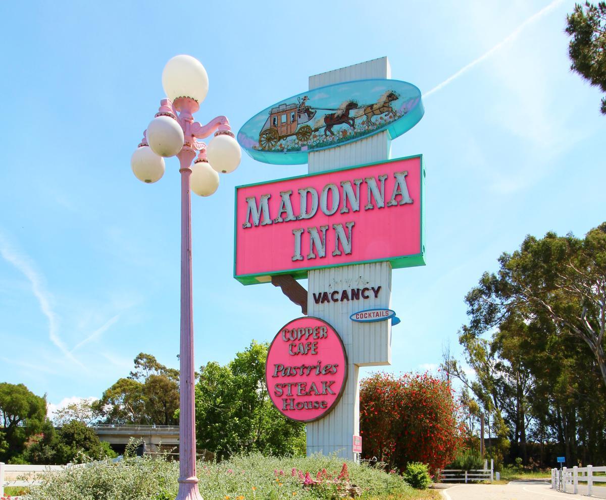 The Wedding Website of Kristin Linney and Aaron Oxford