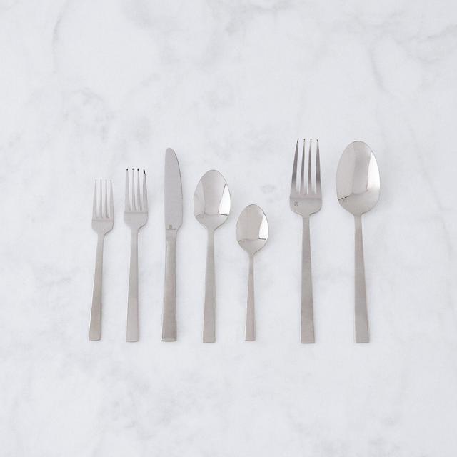 Lightweight Stainless Steel Party Flatware (42-Piece Set)