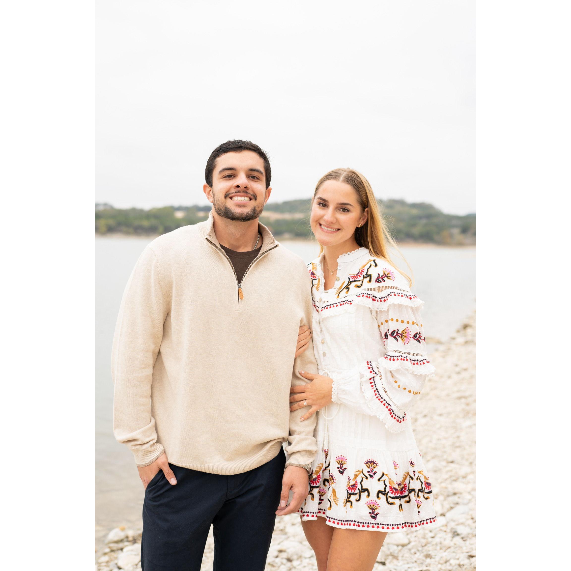 AHHHH! We're engaged!!!