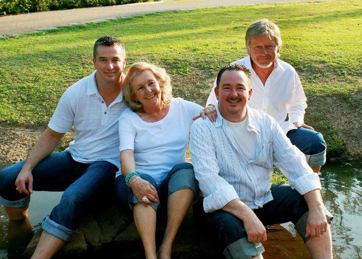 Uncle of the bride Dade Howell, grandmother Pat, father Richard, uncle Randy Denby.