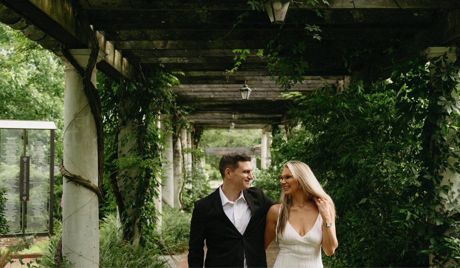 The Wedding Website of Alyssa Johnston and James Mezzanotte