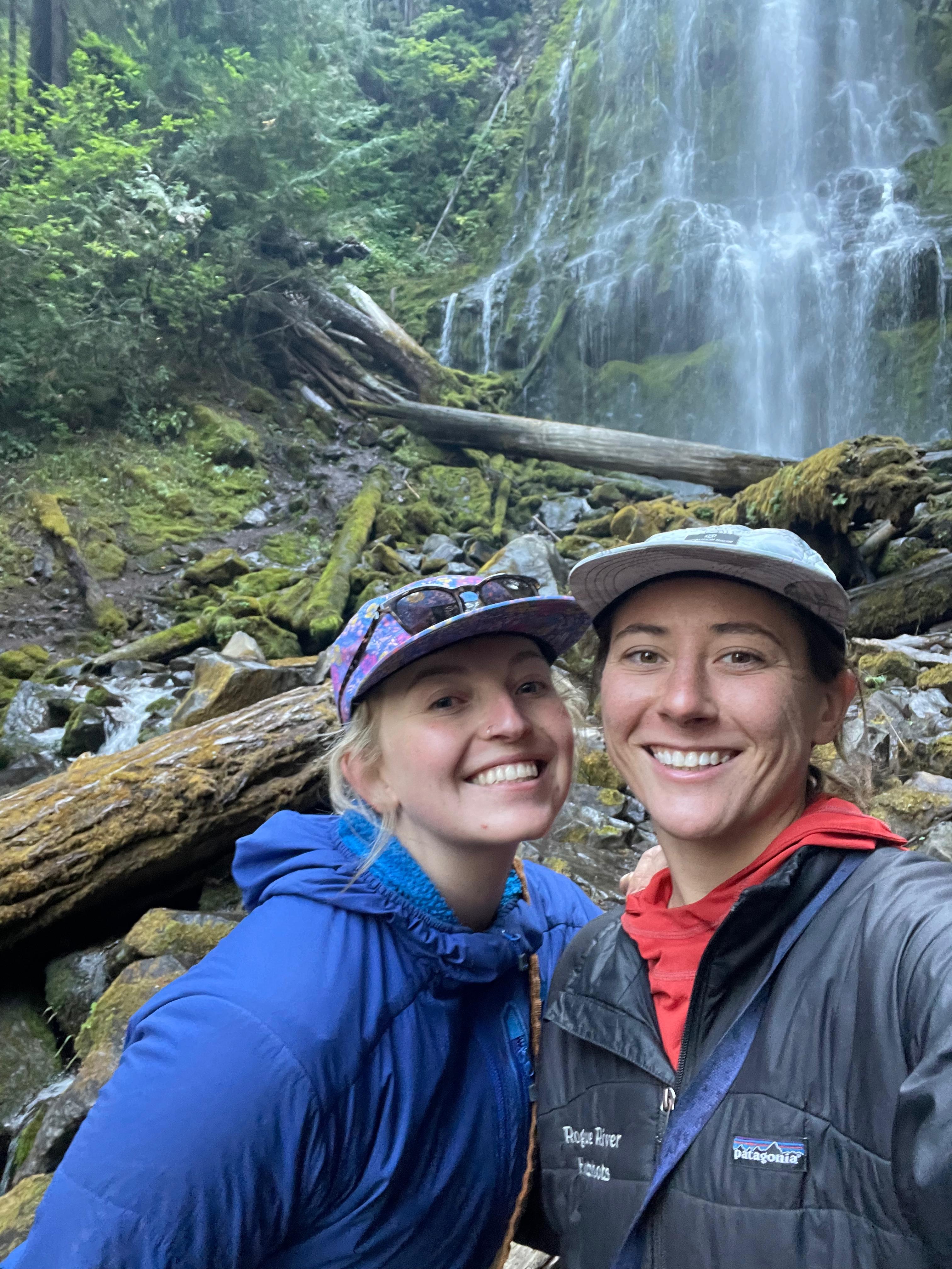 The Wedding Website of Sydney Elliott and Emma Ahlrichs