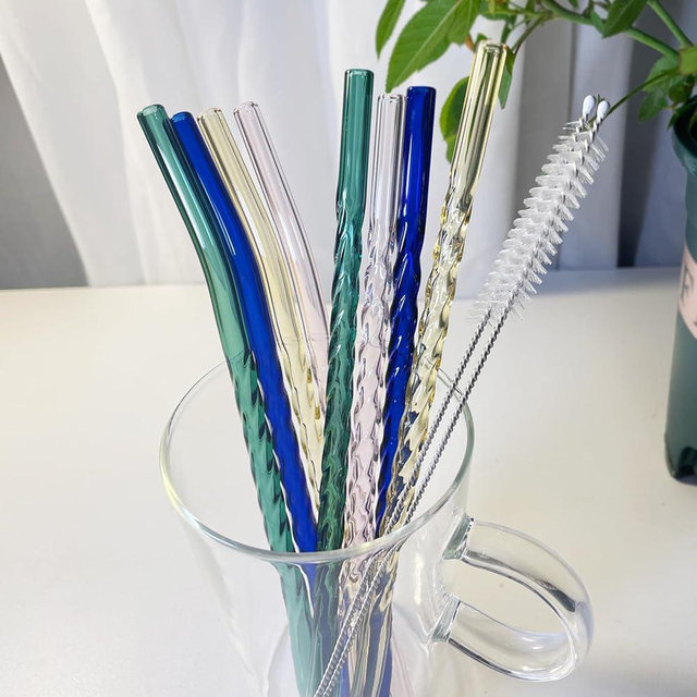YUTRENN Reusable Glass Straws Clear Twist Shape Sets of 8 with 4 Bent and 4 Straight Straws & 2 Cleaning Brushes, 8 Inch x 0.3" Thick Glass Drinking Straw for Tumblers Gift Wrap Dishwasher Safe