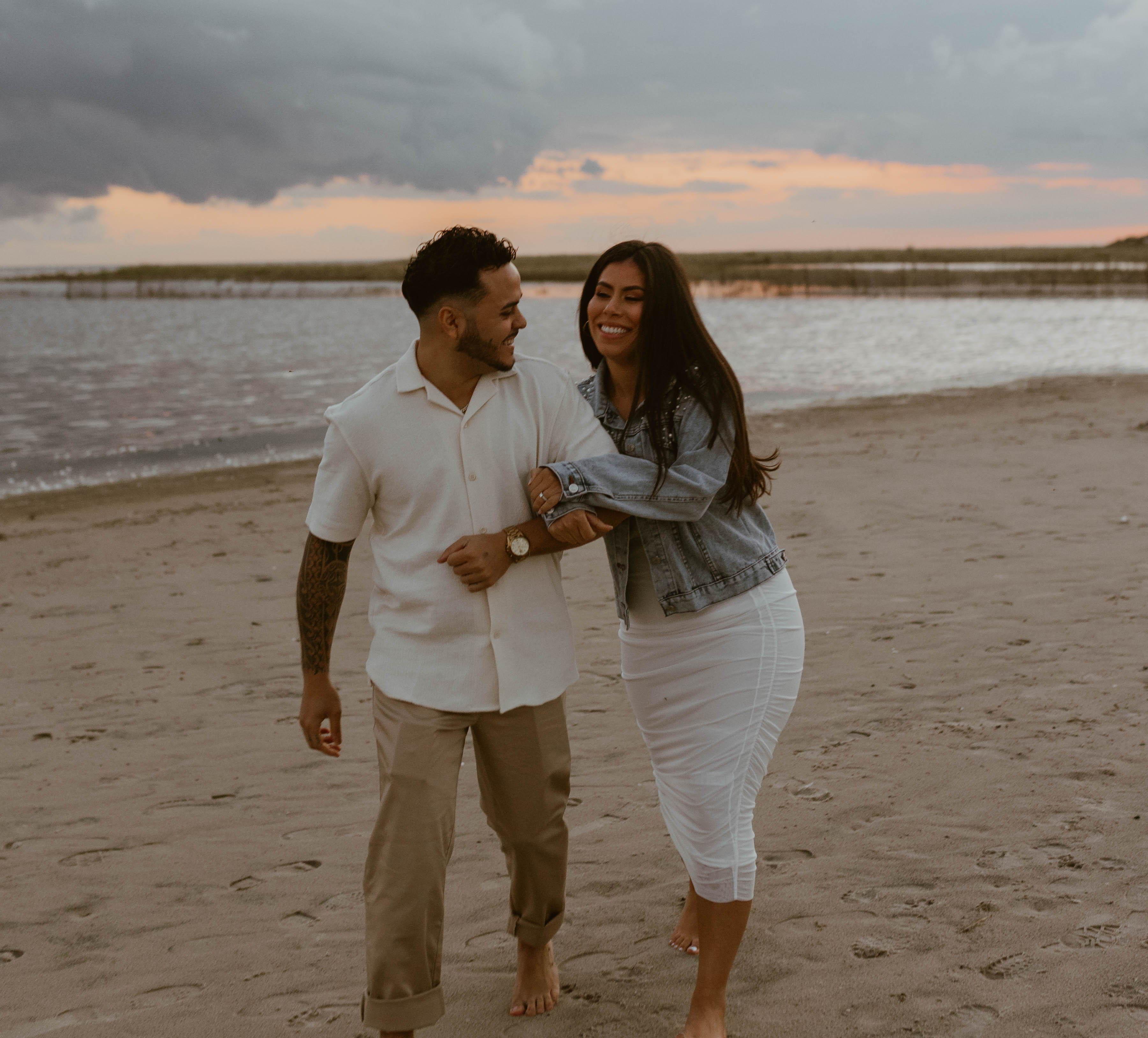 The Wedding Website of Julie Rosa and Reuben Negron