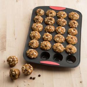 Trudeau - Silicone 24-Count Mini Muffin Pan
