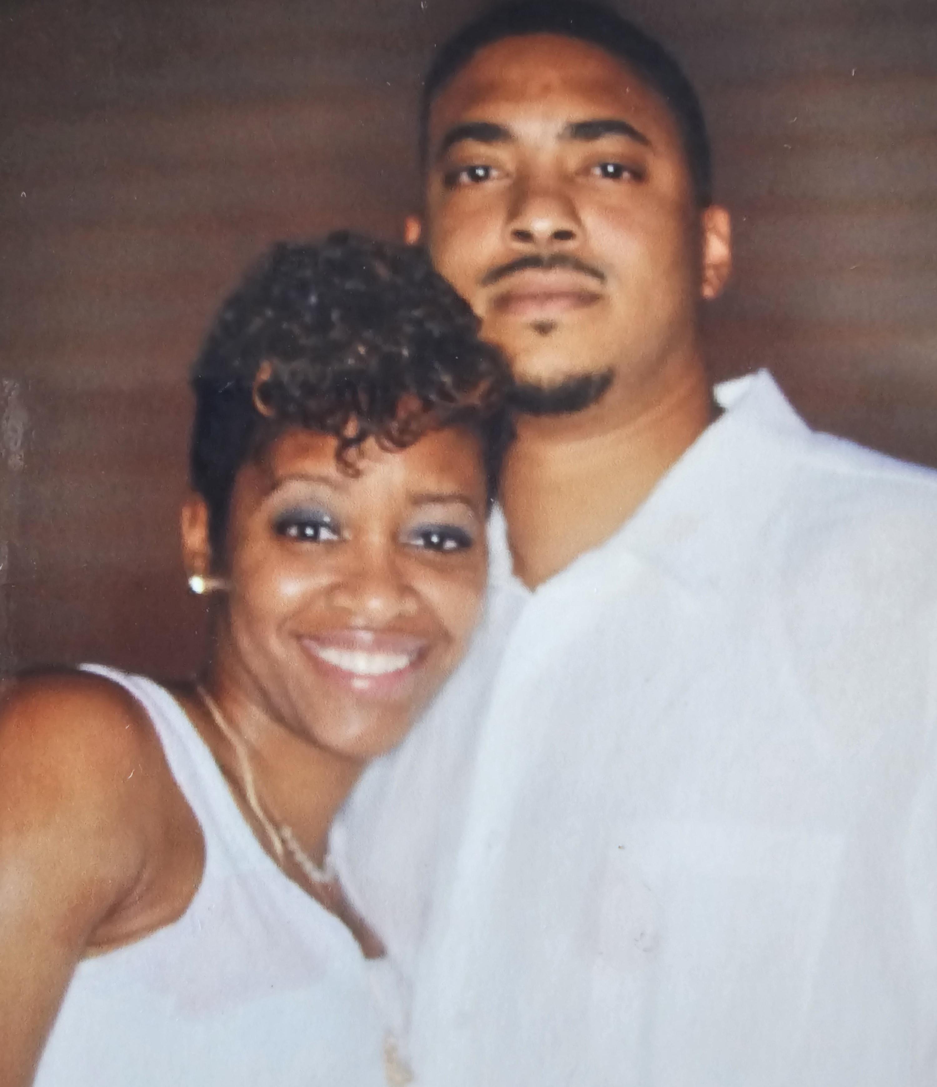 The Wedding Website of Derek Owens and Veronica Simmons