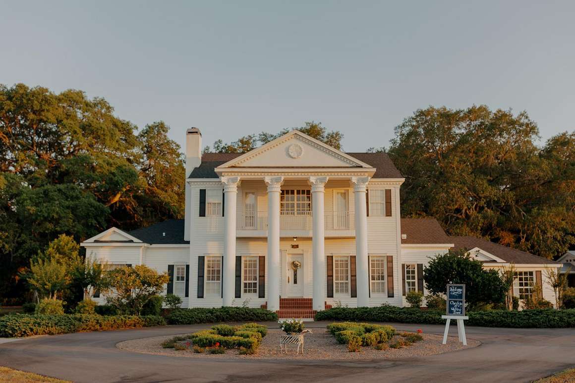 Legacy Lane Weddings