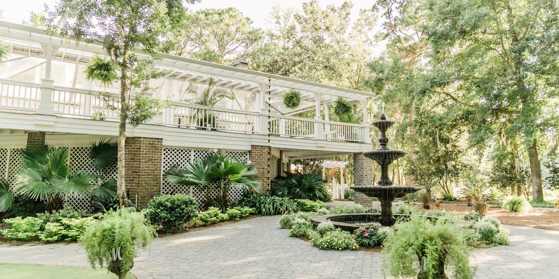 The Wedding Website of Elizabeth Nettleship and Blake Forte
