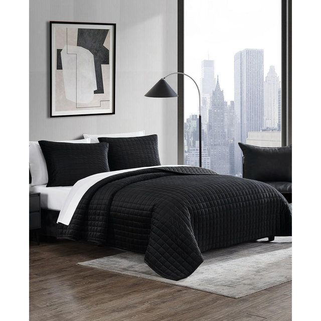 Vera Wang Diamond Velvet 3 Piece Quilt Set, Queen