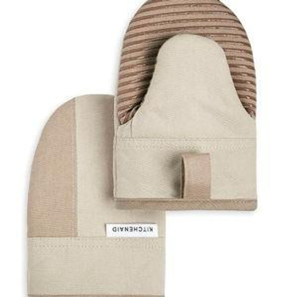 KitchenAid Beacon Two-Tone Non-Slip Mini Oven Mitt Set, Milkshake/Beige, 5.5"x8", 2 Piece
