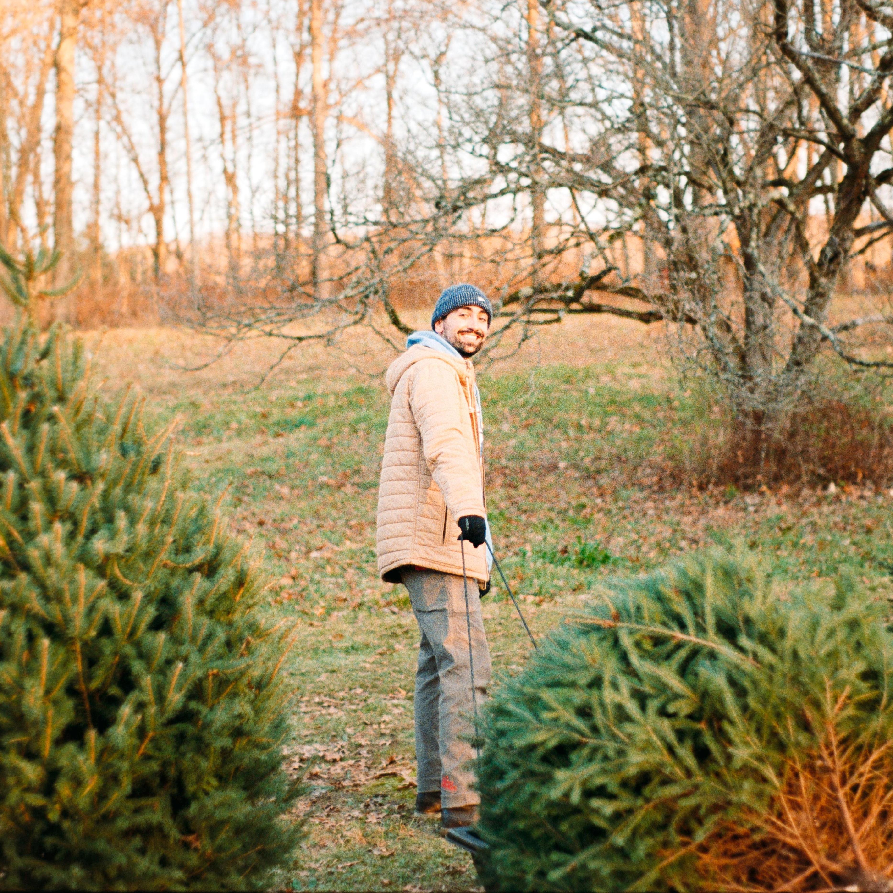Cutting down our first Christmas Tree! Christmas 2021!
