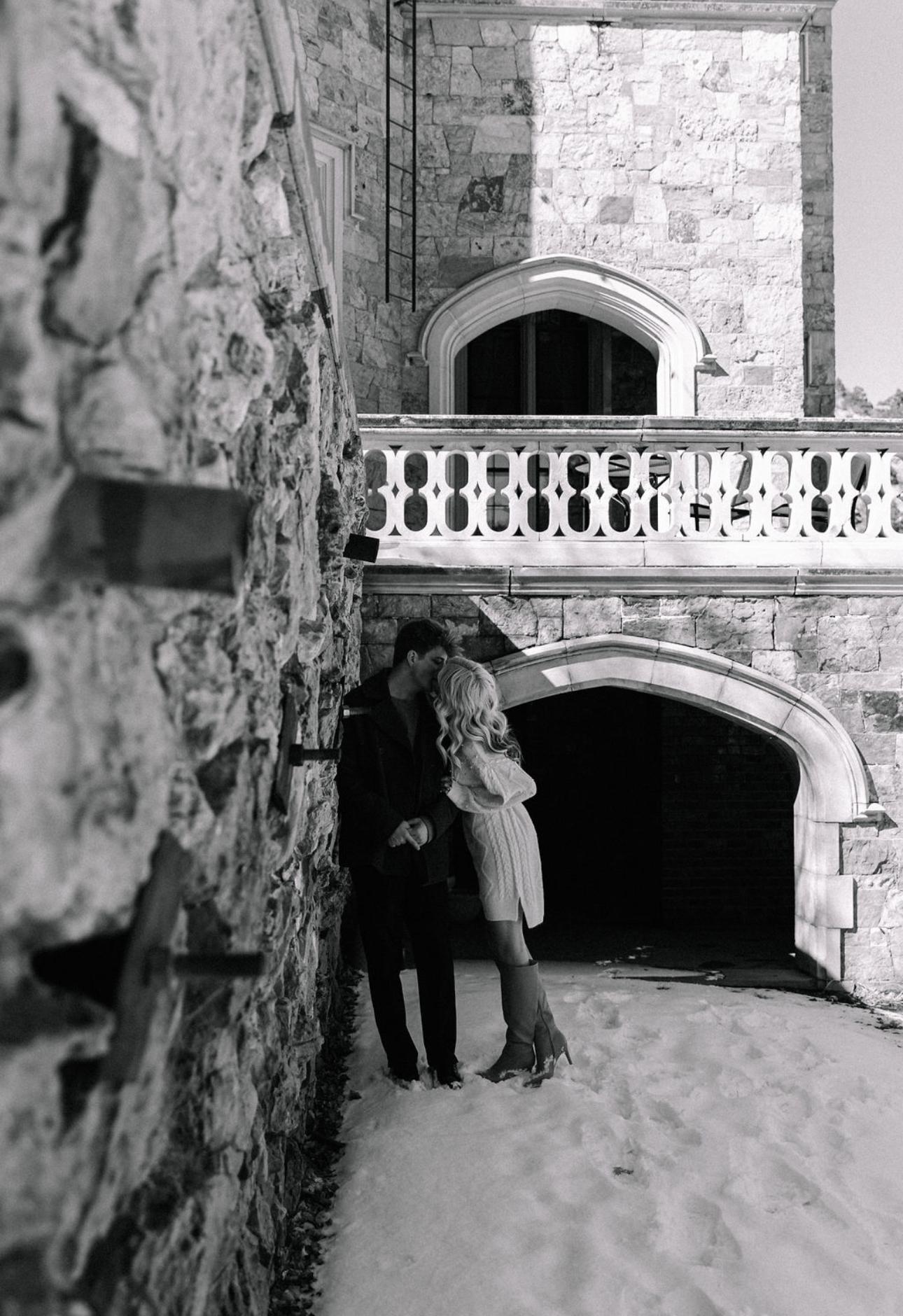 The Wedding Website of Ashton Allen and Naomi Luper