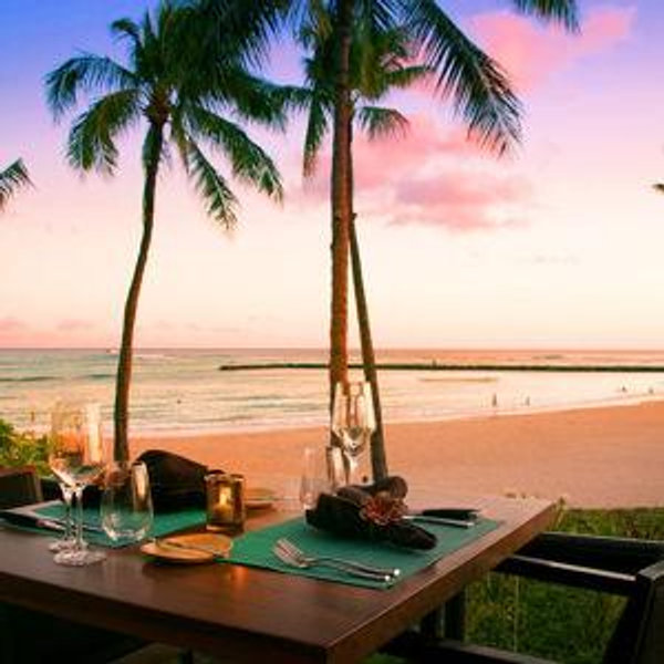 Romantic Beachside Dinner
