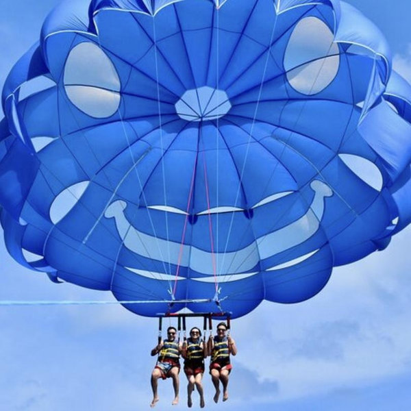 Parasailing in Hawaii
