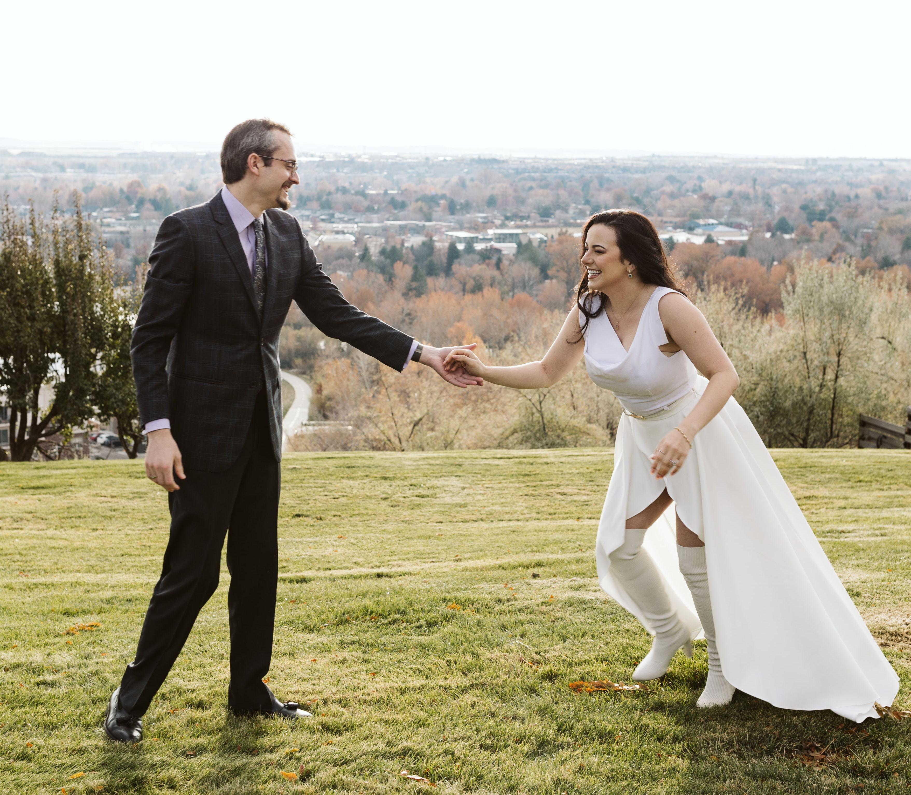 The Wedding Website of Lauren Hannah and Wyatt Corman