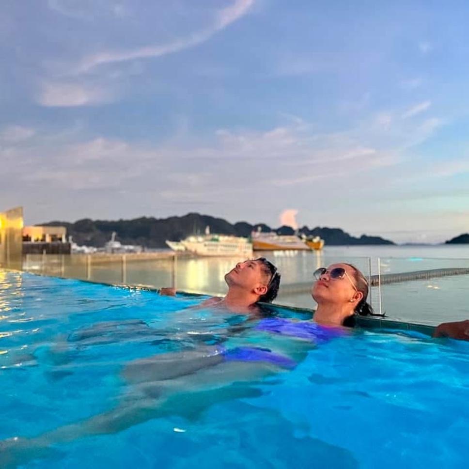 A break from the chaos to remember why we started this journey together. Just us, and it feels so good. 💫