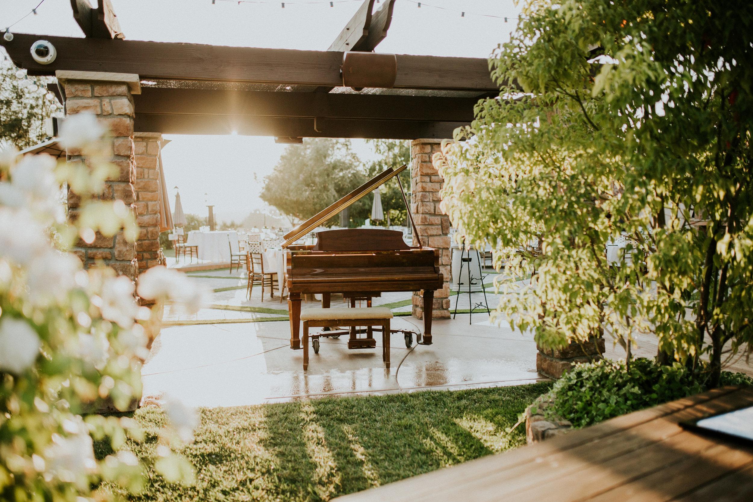 The Wedding Website of Montana Rowson and Kyle Burkett