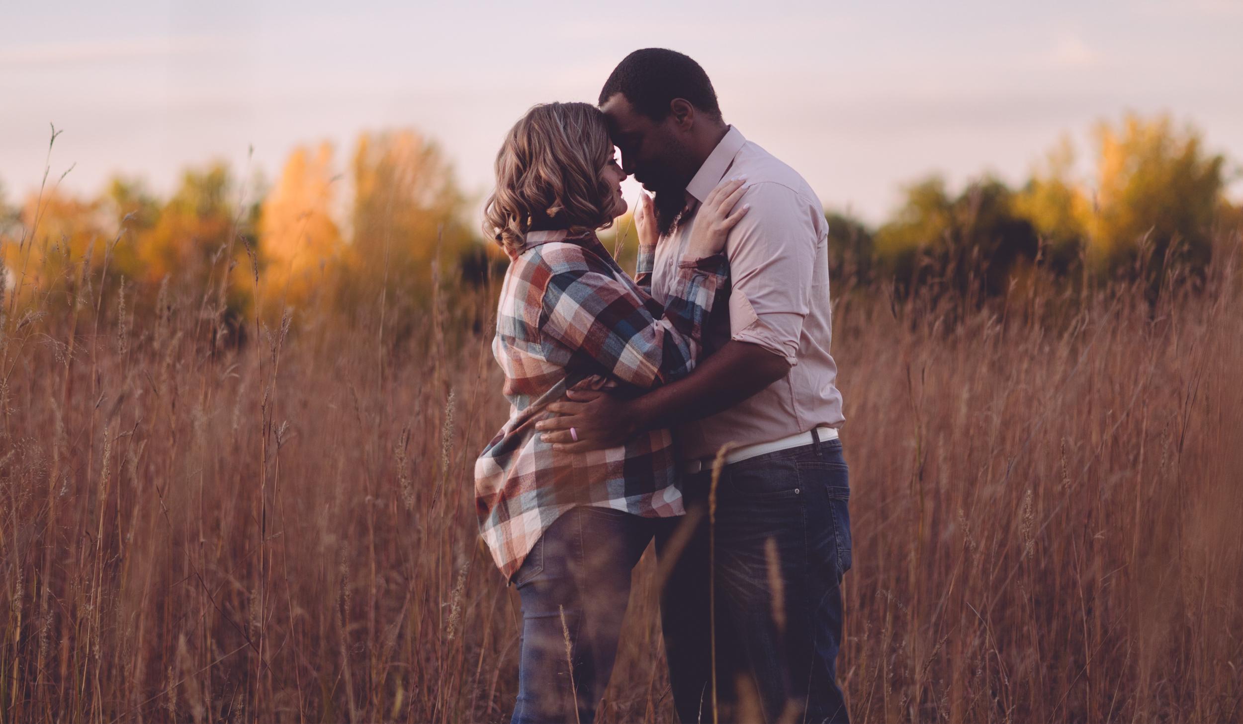 The Wedding Website of Amanda Mensing and De'Lorian Diggs
