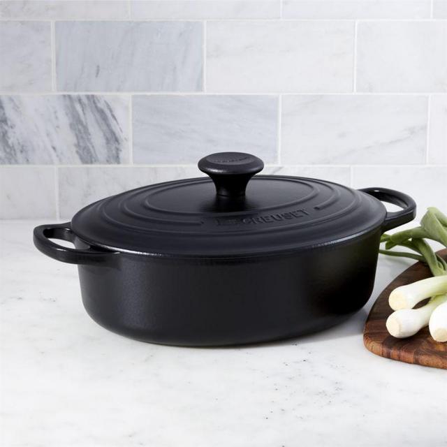 Le Creuset ® Signature 3.5-qt. Licorice Oval Wide Dutch Oven with Lid