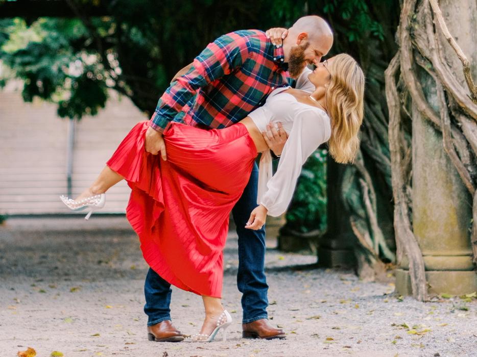 The Wedding Website of Melanie Moisao and Dustin Smith