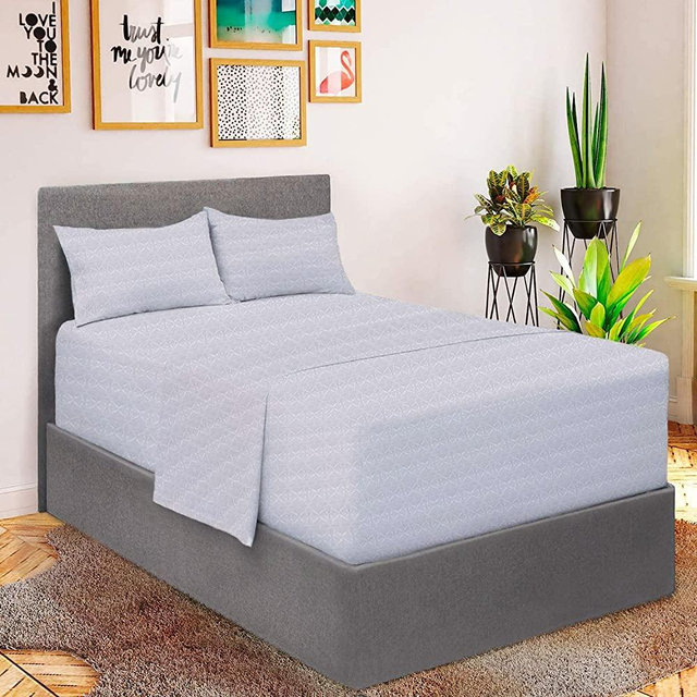 Mellanni Extra Deep Pocket Queen Sheet Set - Iconic Collection Bedding Sheets & Pillowcases - Hotel Luxury, Ultra Soft, Cooling Bed Sheets - Extra Deep Pocket up to 21" - 4 PC (Queen, Laced Sky Blue)