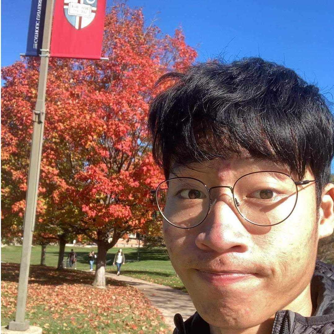 Ryan went back to D.C. to finish his grad studies in fall of 2021. Therese and Ryan were long distance again for a few months. Not fun 🙃