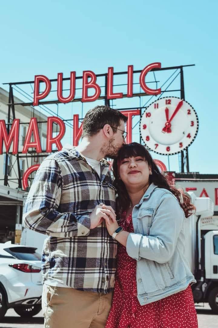 The Wedding Website of Robert DeMacon and Anny Mendoza