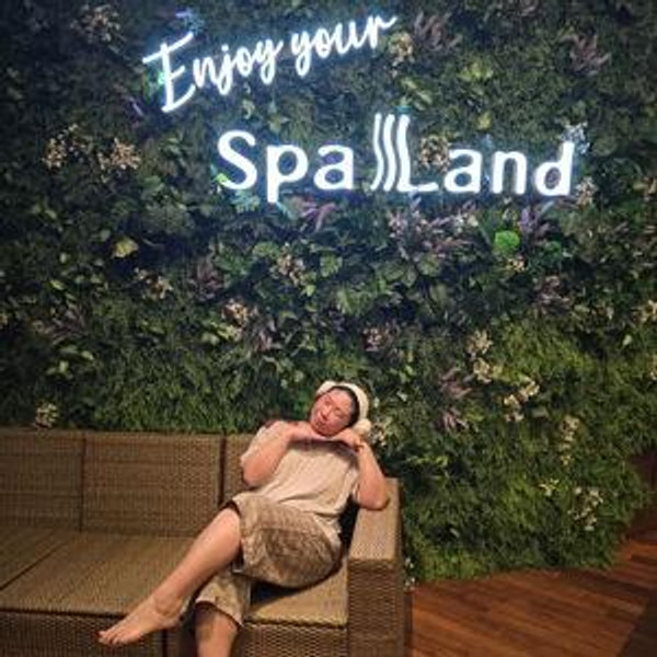 60-Minute Couples Massage