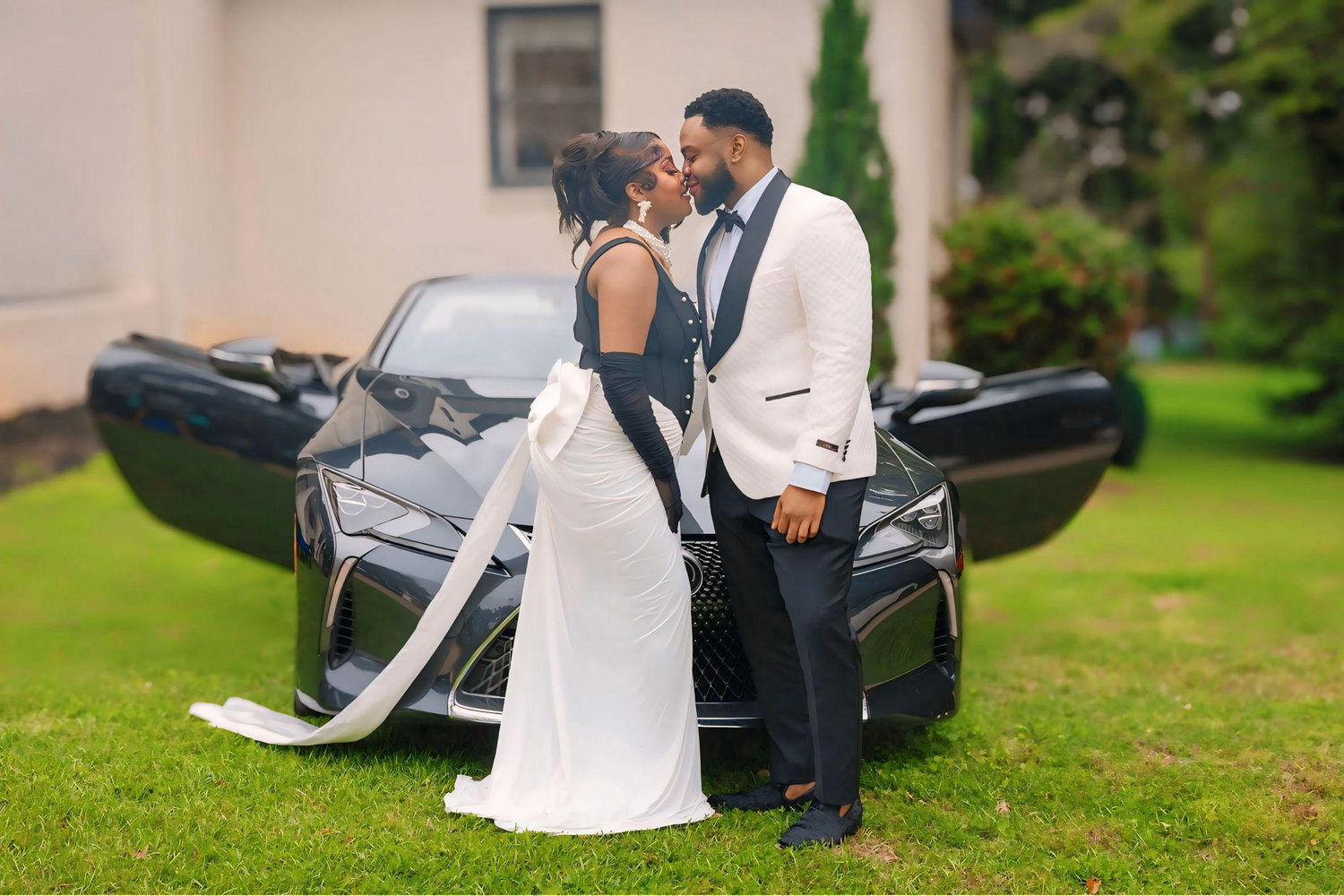 The Wedding Website of Sheniza Dawson and Darnell Sneed