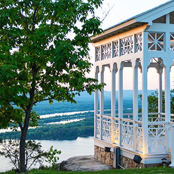The Wedding Website of Kindyl Bailey and Alex Thomas