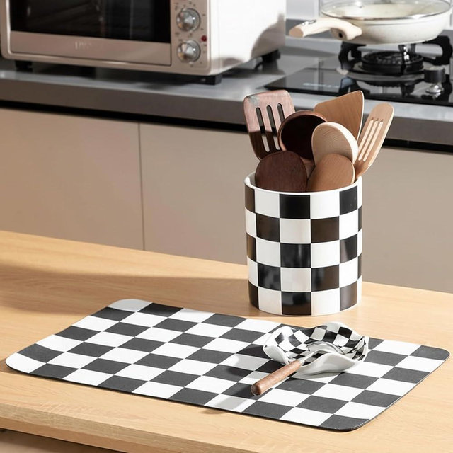 Mimorou 3pc Checkered Kitchen Storage Set 6.3in Checkered Utensil Holder, 5.3in Ceramic Spoon Rest, 12" x 19" Dish Drying Mat for Countertop, Kitchen Black & White Decoration for Housewarming Gifts