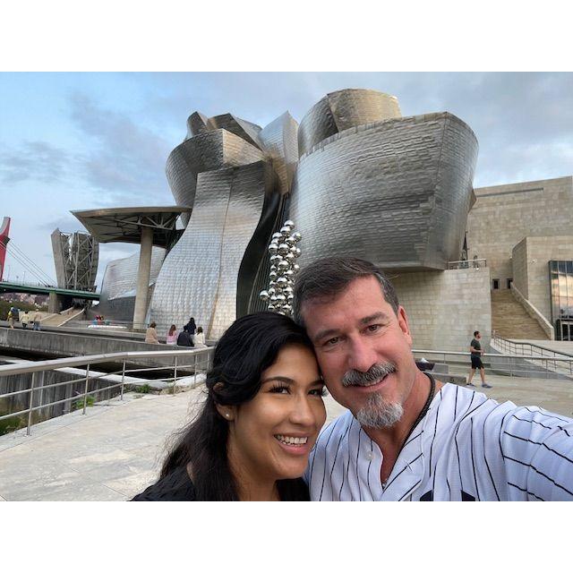 Showing Isis my hometown of Bilbao's Guggenheim Museum.