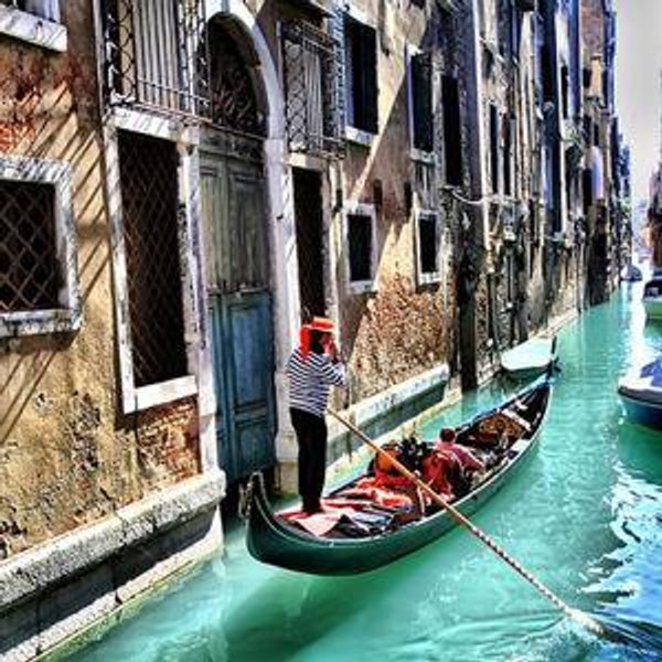 Gondola Tour in Venice