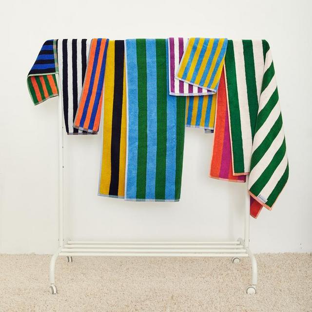 Dusen Dusen Set of Stripe Towels (2 bath towels, 2 hand towels, 1 washcloth)