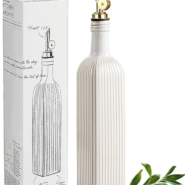 getstar 18 oz Olive Oil Dispenser Bottle for Kitchen, Ceramic Oil Bottle with Automatic Stainless Steel Pourer (Golden Pourer, Vintage White)
