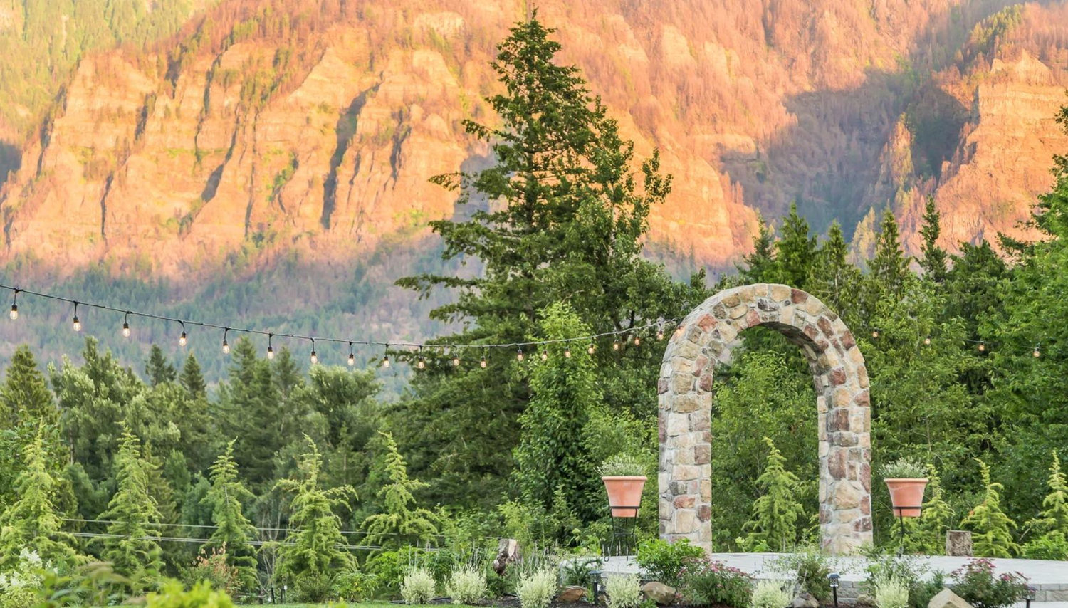 The Wedding Website of Annabelle Veach and Ian Pederson