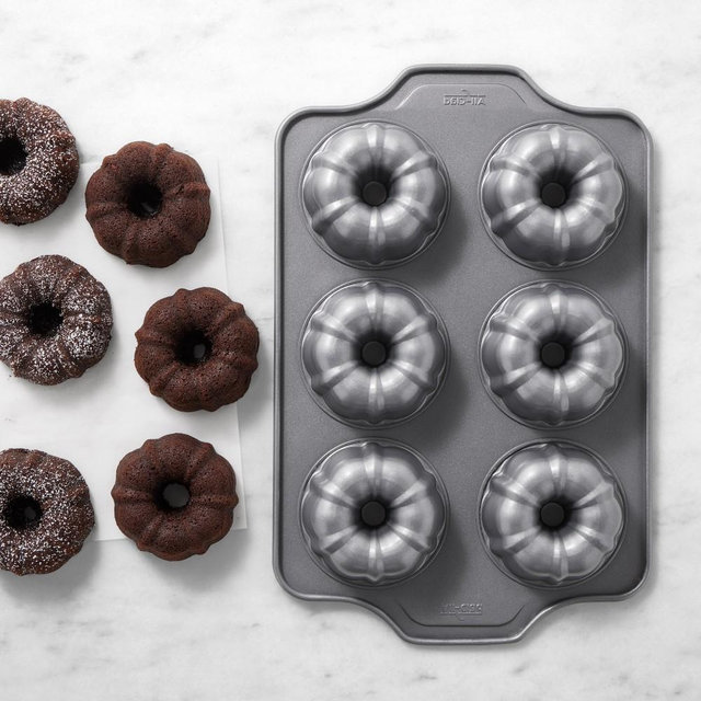 All-Clad Nonstick Pro-Release Mini Cake Pan, 6-Well