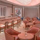 Lounge/Bars