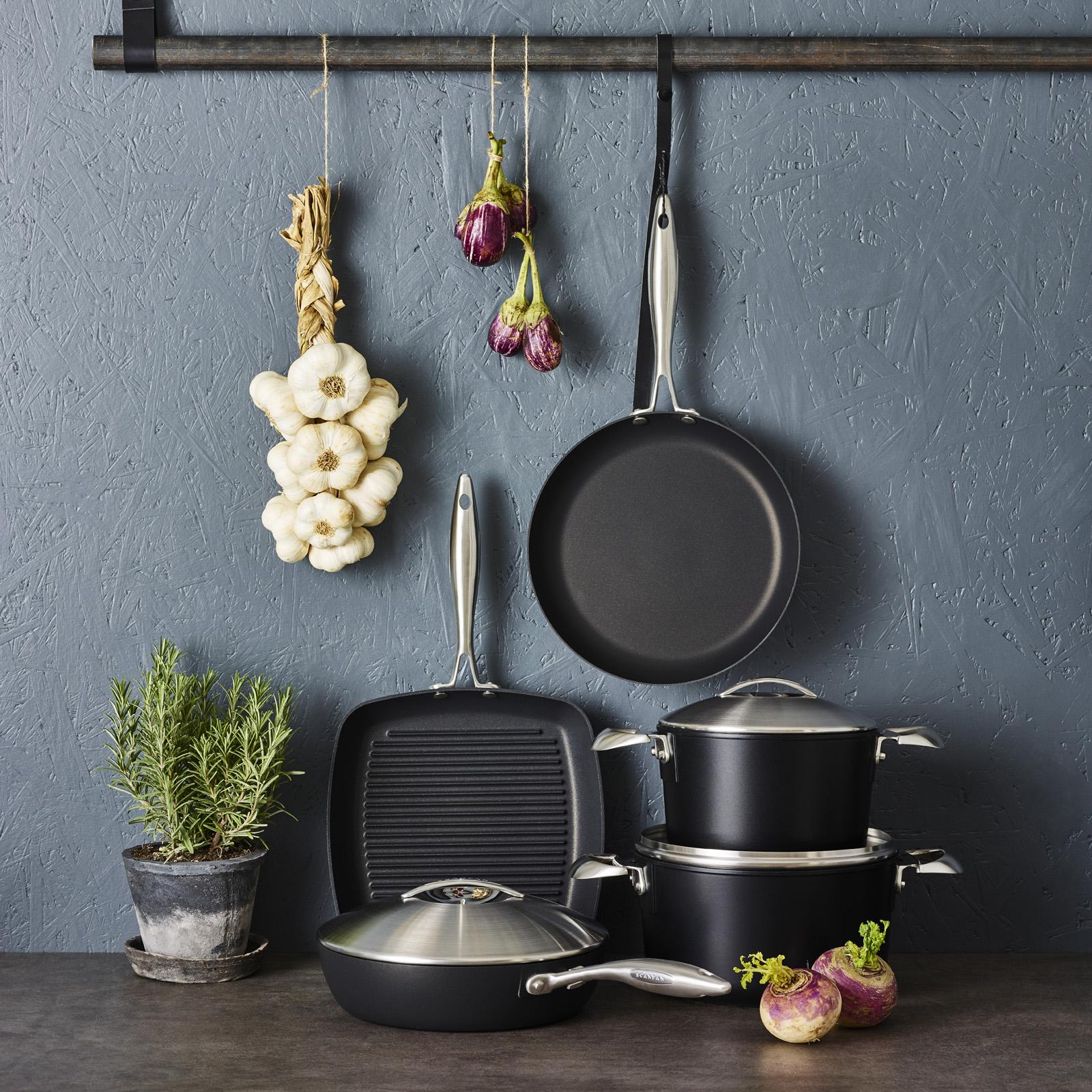 Is Scanpan Cookware Safe: Expert Review & Health Insights 2025