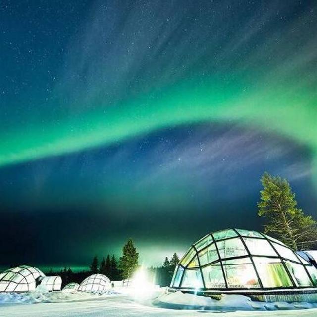 Glass Igloo Stay