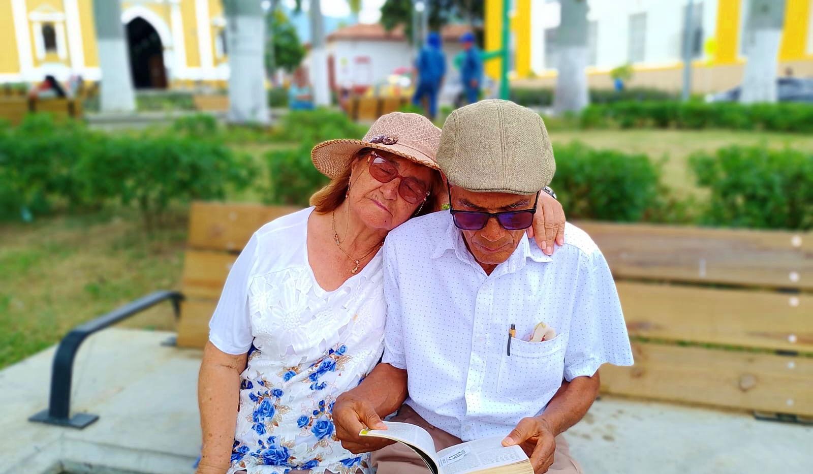 Hero Slideshow Image 0