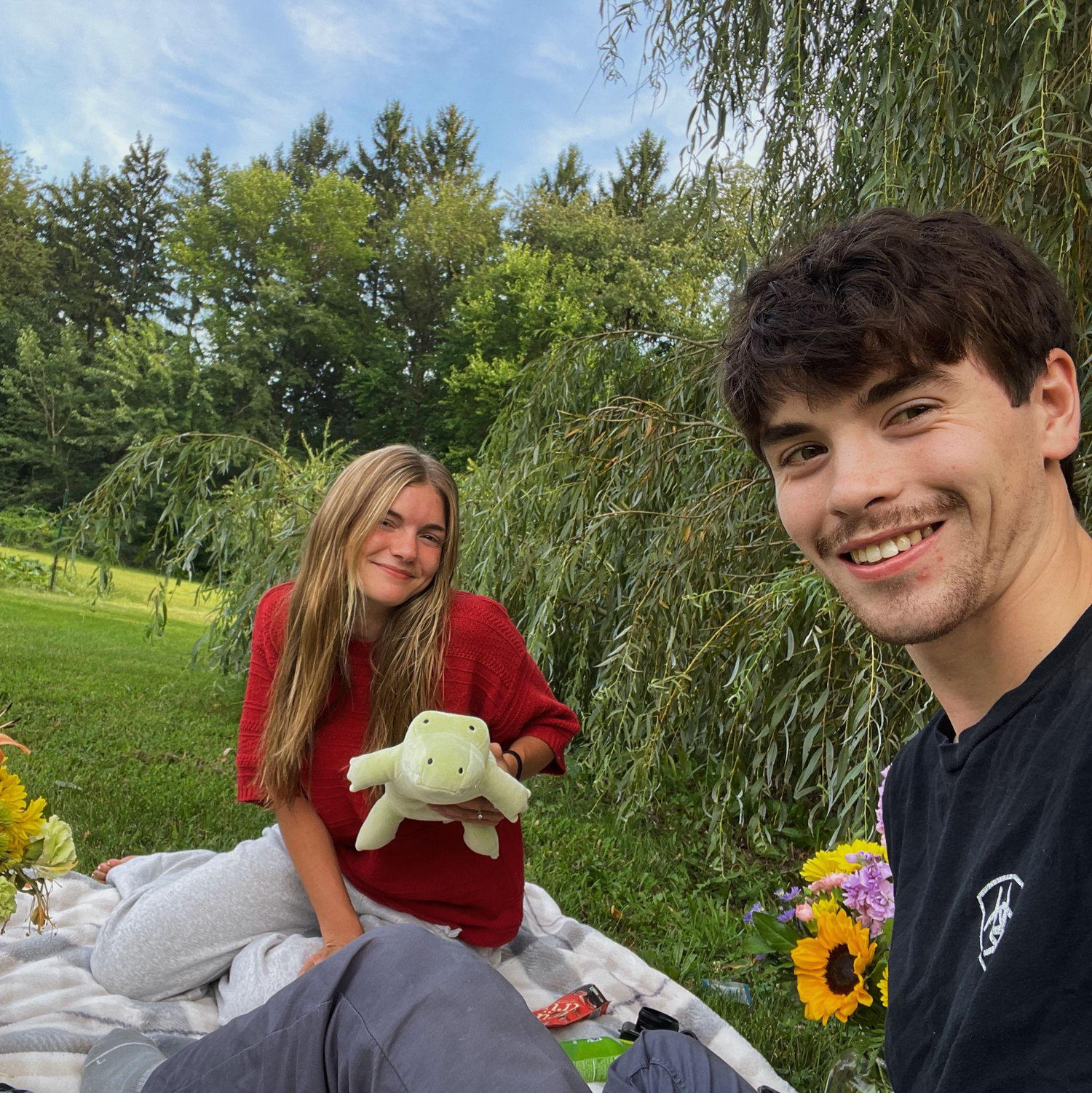 Eli planned my favorite birthday gift: a picnic with all of my favorite things :)
