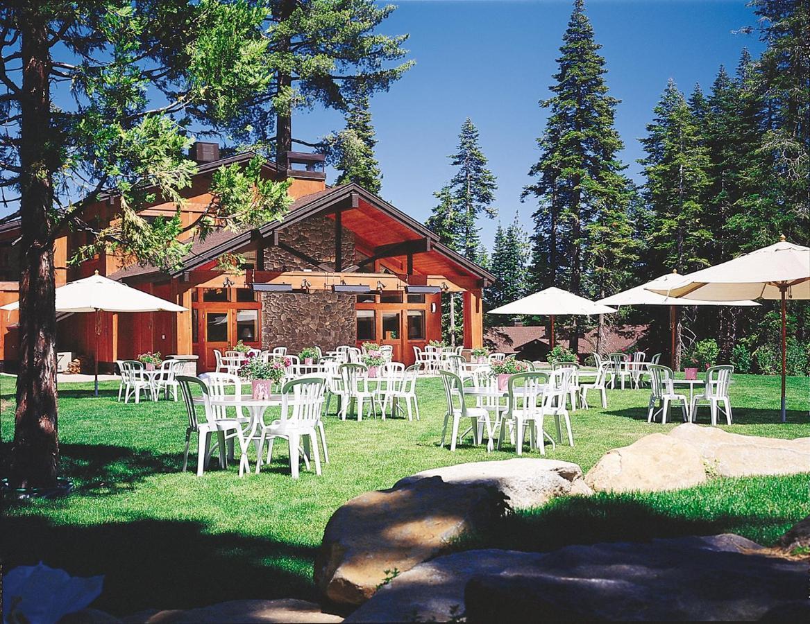 The Wedding Website of Katie Pendleton and Dan Pendleton