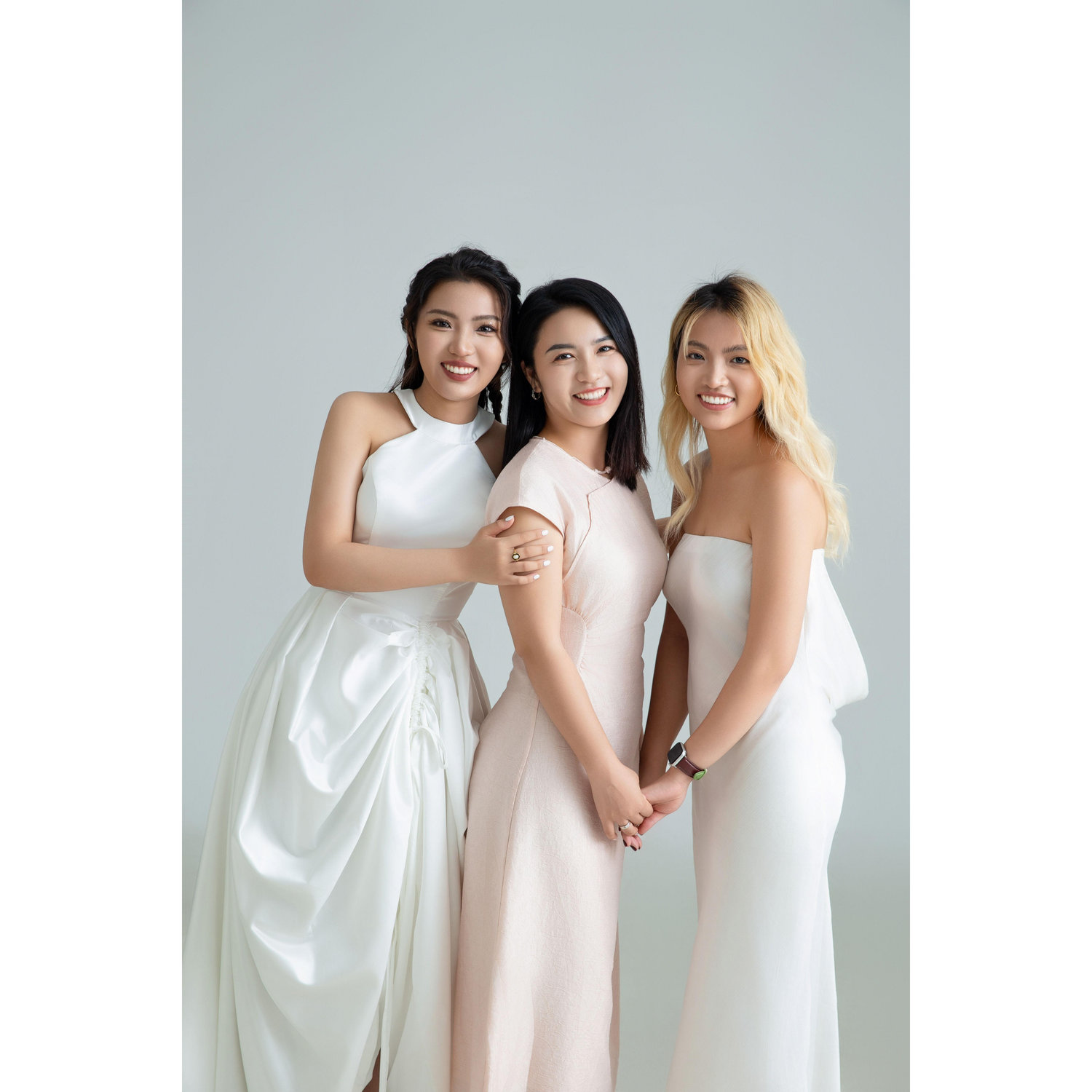Miao with her sisters.