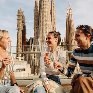 Sagrada Familia Closing Time Tour with Rooftop Views for 2 - Barcelona