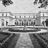Newport Mansions