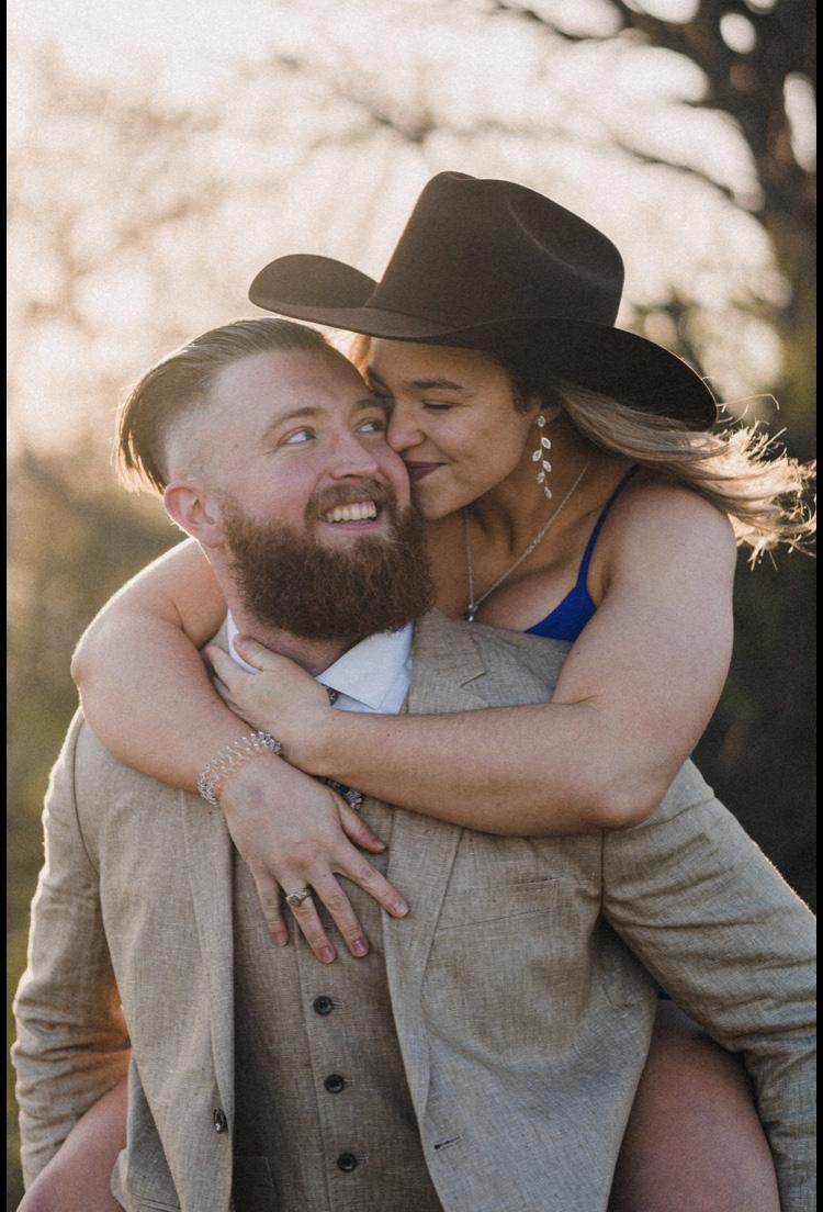 The Wedding Website of Carolynn Thompson and Matthew Wilde