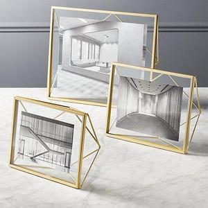 Prisma 5"x7" Gold Picture Frame