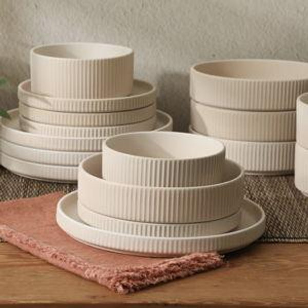 Gibson Elite Deerfield 16-Piece Stoneware Dinnerware Set